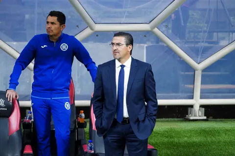 Los dos jugadores que Joaquín Moreno estará obligado a alinear... por órdenes de Jaime Ordiales
