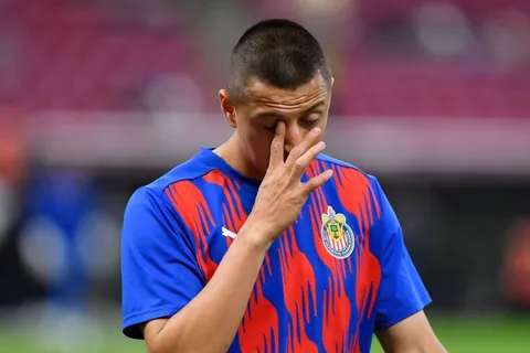 Chivas buscaría estafar a Cruz Azul con Piojo Alvarado