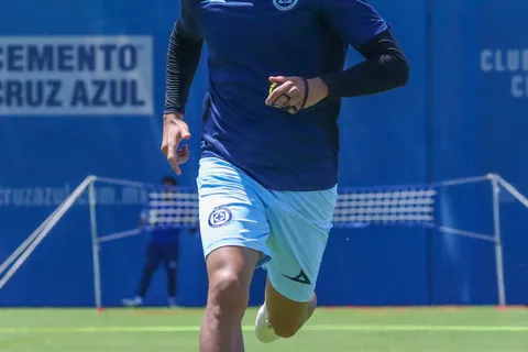 El jugador con el que Joaquín Moreno reemplazaría a Charly Rodríguez en Cruz Azul