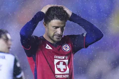 Nacho Rivero podría perderse el inicio de la liguilla con Cruz Azul