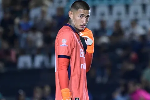 Emmanuel Ochoa sumó rodaje en la Sub-21 y no la pasó nada bien.
