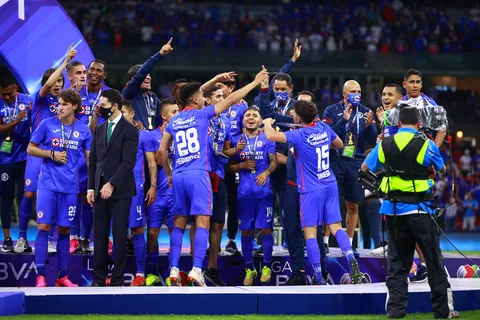 Fue parte del grupo de Cruz Azul que salió campeón de la Novena en 2021.