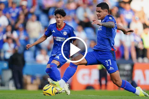 ¡Terrible falla del Toro Fernández! El uruguayo se perdió el segundo de Cruz Azul