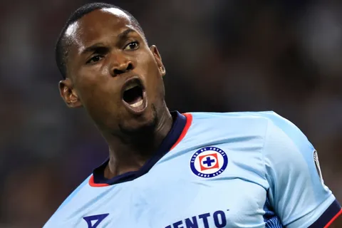 Cambindo deslizó la chance de volver a Cruz Azul.