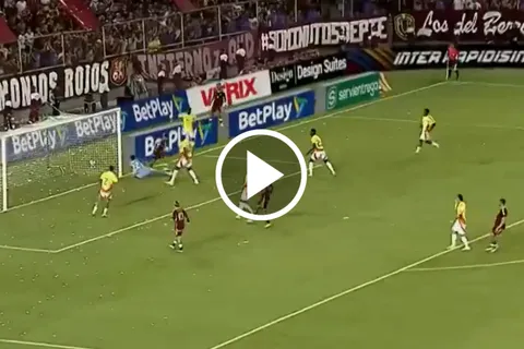 Kevin Mier la vuelve a regar: El error del portero de Cruz Azul en el Colombia vs. Venezuela