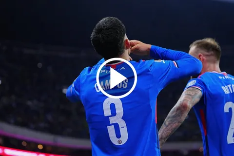 Omar Campos anotó el gol del empate para Cruz Azul en el Clásico Joven.