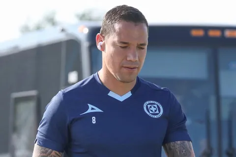 Jesús Dueñas volverá a tener minutos con Cruz Azul