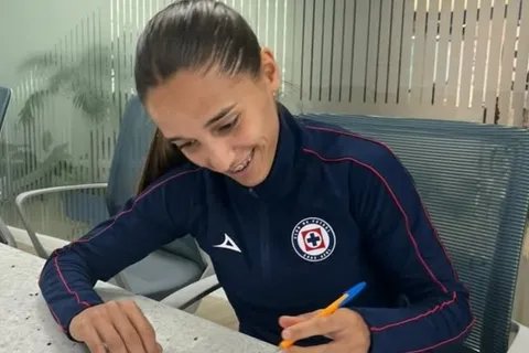 Solange Lemos ya firmó su contrato con Cruz Azul Femenil