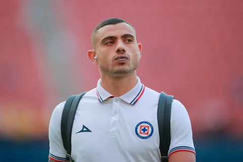 ¿Regresa Giakoumakis? La posible alineación de Cruz Azul frente a Atlas