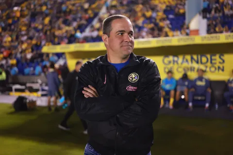 André Jardine dijo lo que nadie esperaba sobre Vicente Sánchez