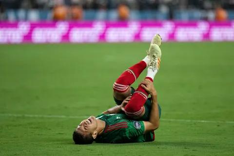 Selección: Uriel Antuna es abucheado por la afición de México a pesar de la victoria