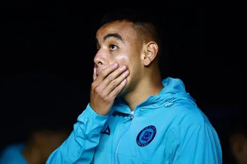 Tigres le propuso a Cruz Azul un intercambio por Charly Rodríguez