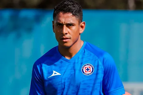 Con Luis Romo: así sería la poderosa alineación de Anselmi con Cruz Azul ante Monterrey en la Jornada 2