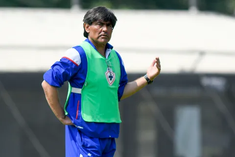 Alberto Aguilar, ex DT de Femenil, da en el clavo y dice porqué Cruz Azul no logra avanzar