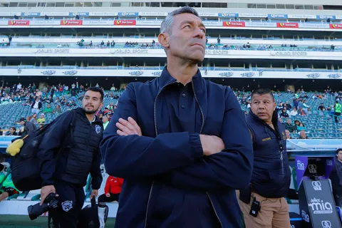 Pedro Caixinha analizó a Cruz Azul como rival para enfrentarse por la Jornada 4 de Liga MX.