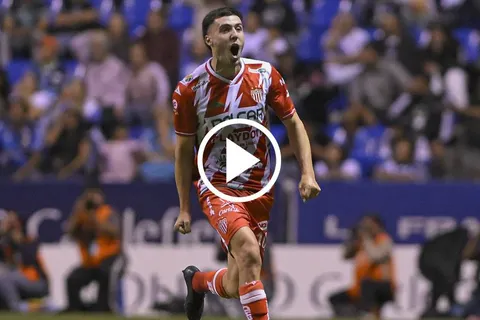 ¿Cruz Azul debe ficharlo? José Paradela marcó el gol de la temporada