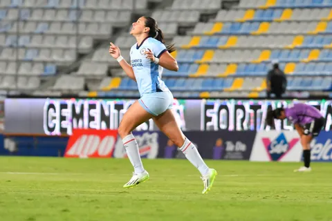 "Cruz Azul llegó en una etapa que lo necesitaba mucho", Norma Palafox