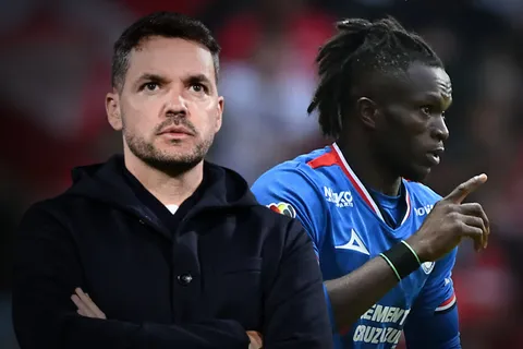Nicolás Larcamón explicó las razones detrás de la falta de minutos de Christian Ebere en Cruz Azul.