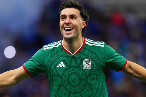 ¿Locura o realidad? Una idea que involucra a Paradela y la Selección Mexicana.