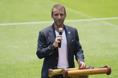 Iván Alonso envió a Mathías Cardaccio para fichar a Chiquete Orozco