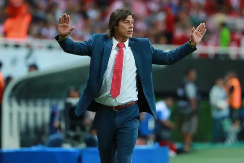 Javier Alarcón incluyó a Matías Almeyda en su propuesta para Cruz Azul de cara a la Liguilla.