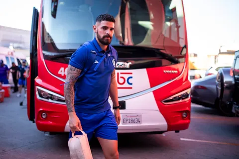 Cruz Azul ya no disimula: Andrés Gudiño es el nuevo favorito y titular del equipo