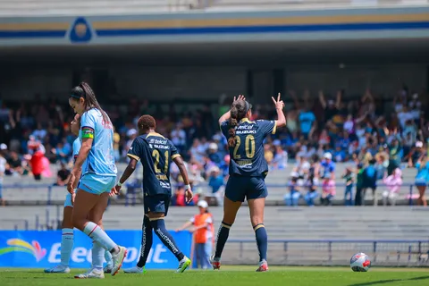 Con dos autogoles: Cruz Azul perdió ante Pumas por goleada y sigue en el fondo de la Liga MX Femenil
