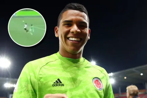 El ex Atlético Nacional tuvo un excelente debut en el arco colombiano.