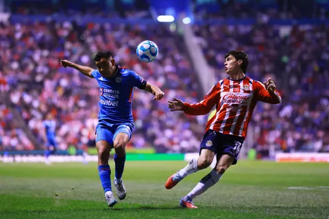 Cruz Azul se medirá con Chivas en desventaja por la posición en la tabla general.