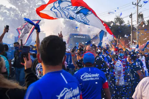 Los fanáticos se expresaron en las inmediaciones de La Noria.