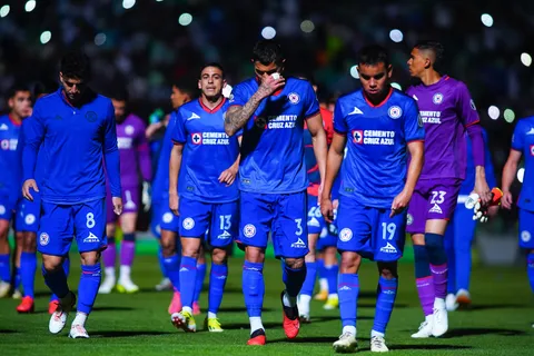 ¿Se le desarma la defensa a Cruz Azul de cara al Apertura 2024?