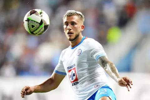 Piovi sigue dando que hablar en Cruz Azul.