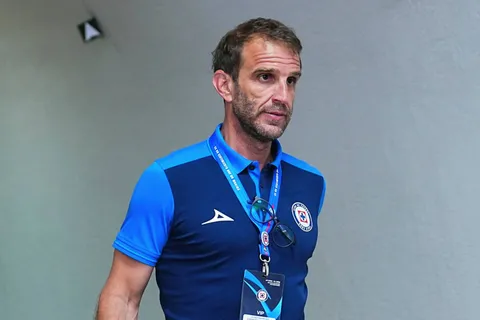 Ni Almeyda, ni Mohamed: las opciones a DT que tendría Iván Alonso