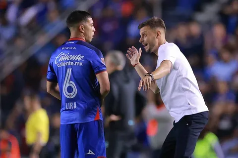 Filtran la charla clave de Martín Anselmi con Erik Lira en Cruz Azul
