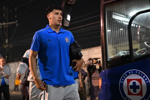 Jorge Sánchez es buscado desde Grecia para volver a Europa.