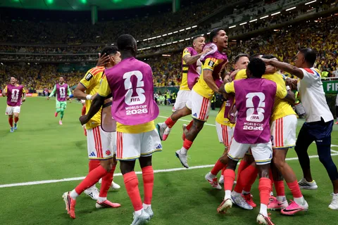 Willer Ditta sigue sin debutar en otra victoria de Colombia: podría jugar contra Cristiano Ronaldo