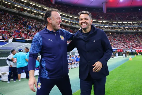 Cruz Azul ha sido el gran escollo de las Chivas de Gabriel Milito en el último tiempo.
