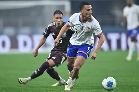 Uriel Antuna no encuentra explicación a la hegemonía de Estados Unidos sobre México