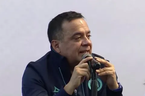 Víctor Velázquez habló de títulos para Cruz Azul varonil y femenil.