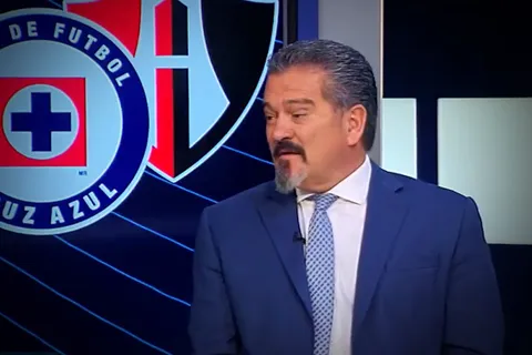 Carlos Hermosillo salió a dar su opinión sobre el presente de Joel Huiqui.