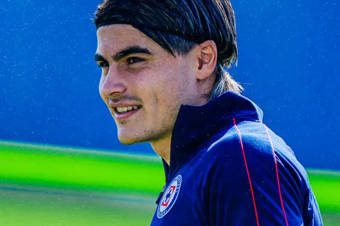 Luka Romero apunta a debutar con Cruz Azul.
