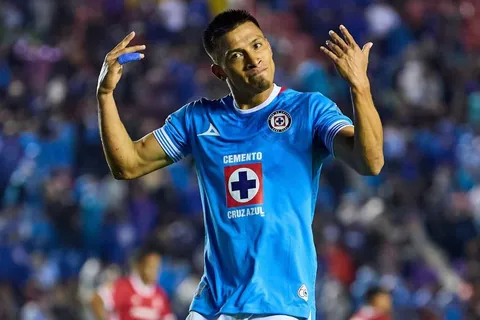 La posible alineación de Martín Anselmi para el Cruz Azul vs. Philadelphia
