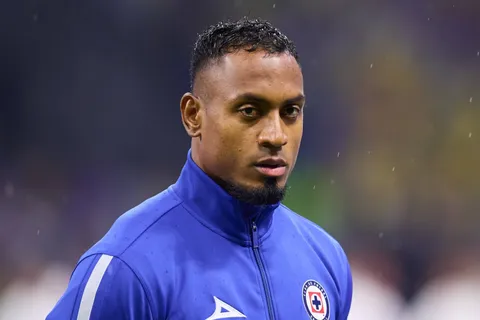 Willer Ditta se quedará por mucho tiempo en Cruz Azul