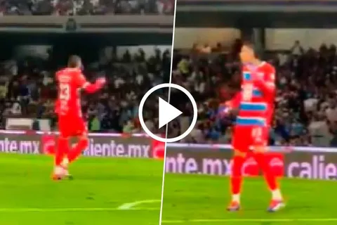 Mier festejó fuerte el segundo gol del celeste.