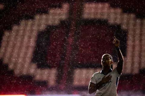 Claudia Cid, ex Cruz Azul femenil, se lesionó en Albania y su club no pagará la operación