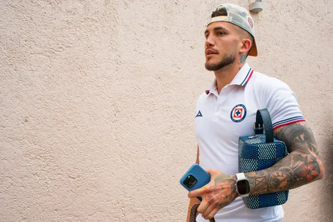 Se queda: la inesperada foto de Víctor Velázquez con Gonzalo Piovi que le da tranquilidad a Cruz Azul