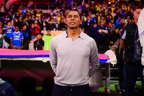 Joel Huiqui y una incómoda decisión para Cruz Azul.