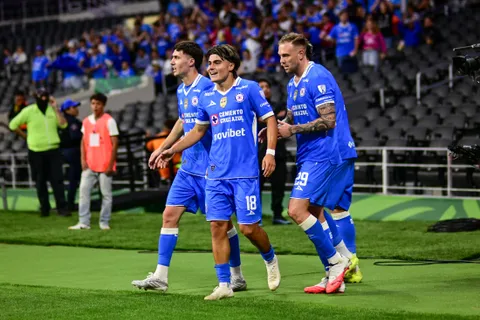Cruz Azul venció a Puebla en la Jornada 2 de la Liga MX