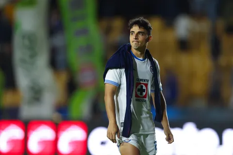 Lorenzo Faravelli no viajó con Cruz Azul y son 3 las ausencias vs. Pumas.