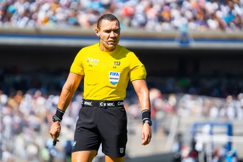 Al Gato Ortiz le sale caro mofarse de Cruz Azul y de Rotondi: la decisión de la Comisión